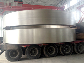 OEM del neumático de la rueda de los bastidores y de las piezas forjadas del horno rotatorio de la alta precisión modificado para requisitos particulares