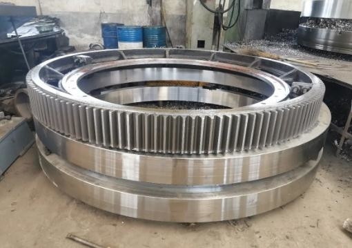 Engranaje de anillo del engranaje de la circunferencia del molino de acero del molde de la aleación GS42CrMo4 para el molino de mina