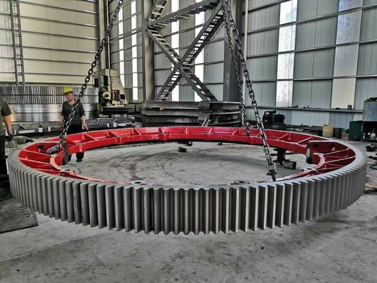 Engranaje de acero de la circunferencia grande grande de la impulsión principal del engranaje de la circunferencia del horno del mezclador de cemento 16000m m