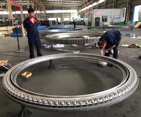 Engranaje externo que gira a Ring Bearing Dia 200 - 11000 milímetros y transporte del apilador